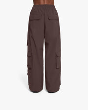 ONYX CARGO BROWN