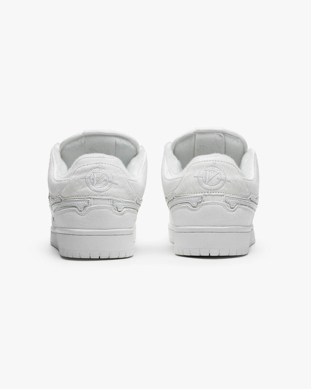 AKIMBO LOWS "WHITE FOX"